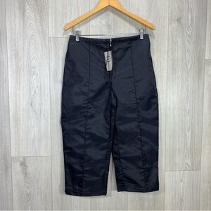 NWT Vintage Y2K Nike women's size M (8-10) nylon cropped pants